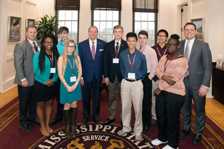 Group of high school students and mentors 