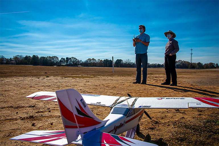 Promising class of UAV pilots soar through certification at MSU